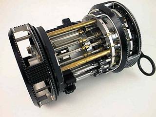 Skeleton-Curta_3.jpg
